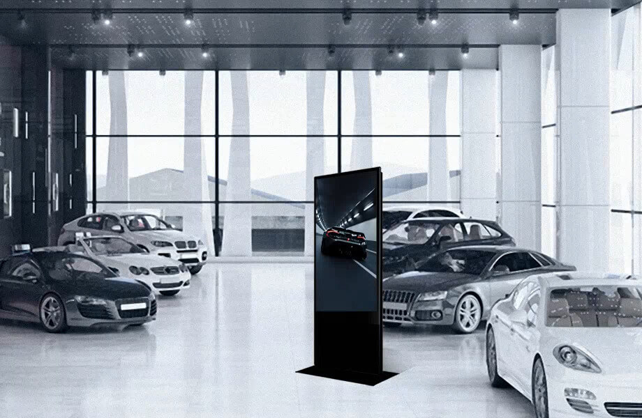 Digital-Signage-Showroom-Autohandel-Automodelle