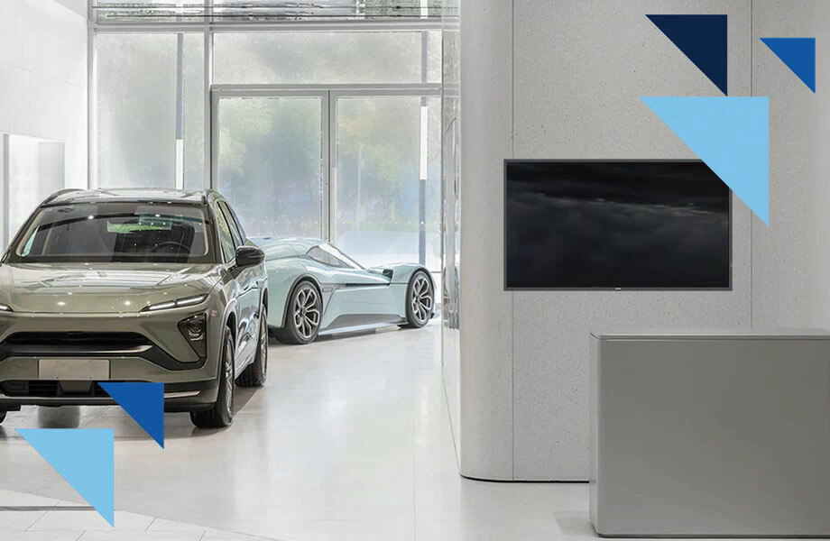 Digital-Signage-Showroom-Autohandel-Servicebereich